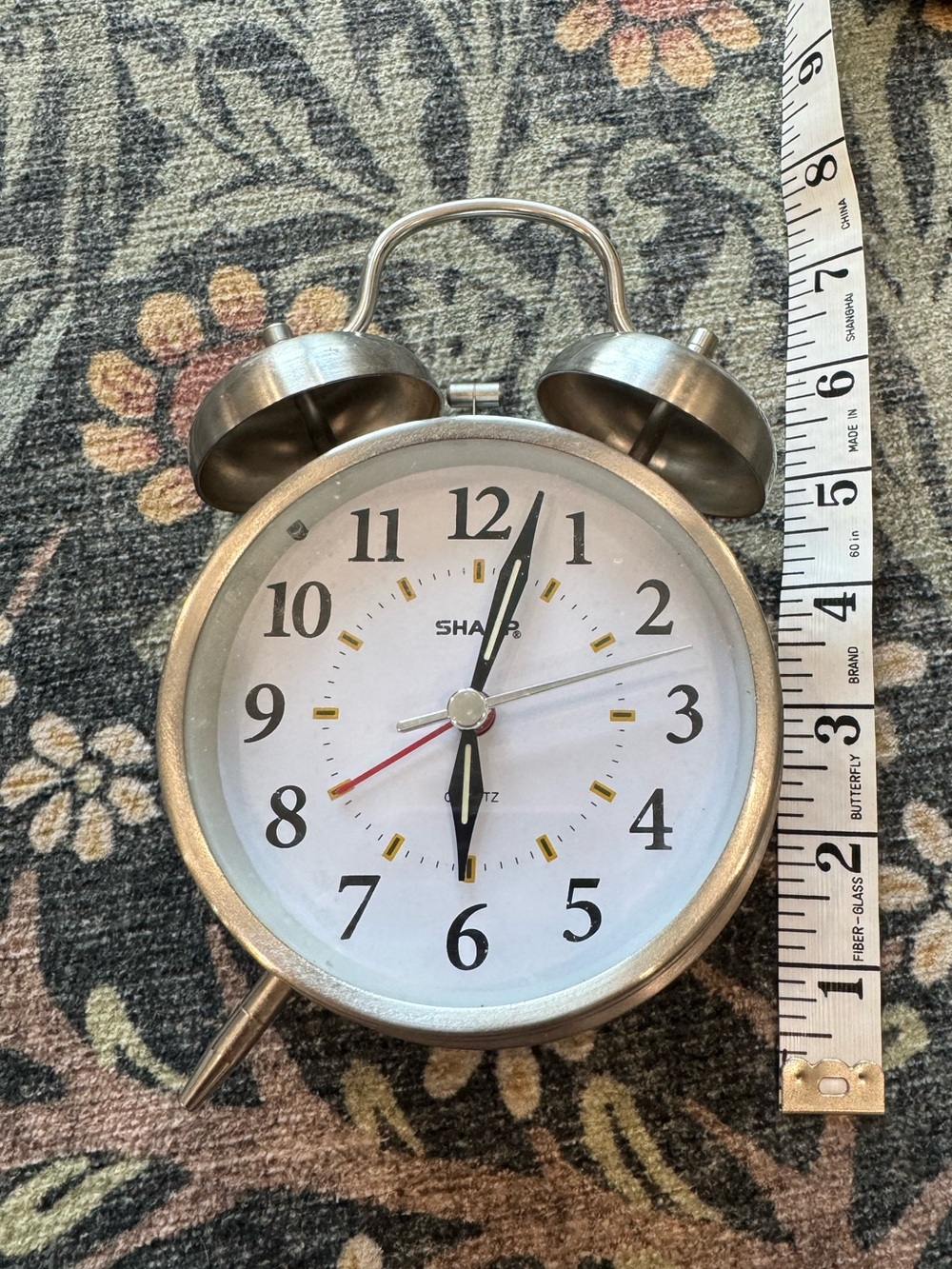 SHARP Twin Bell Quartz Analog Alarm Clock, Silver Brushed Metal, Loud Alarm, Bat